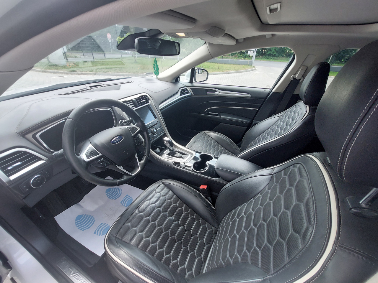 Ford Mondeo Hybrid