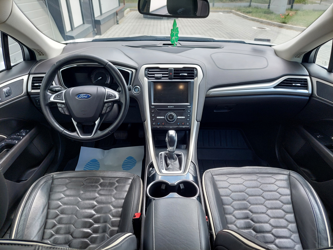 Ford Mondeo Hybrid