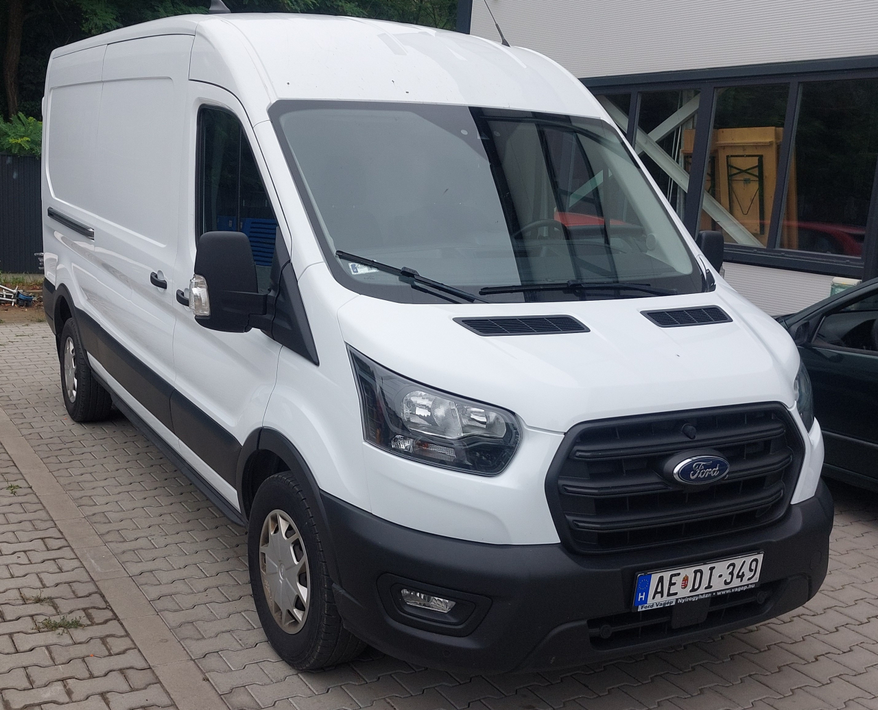 Ford Transit 2.0 TDCi 350 LWB Trend RWD