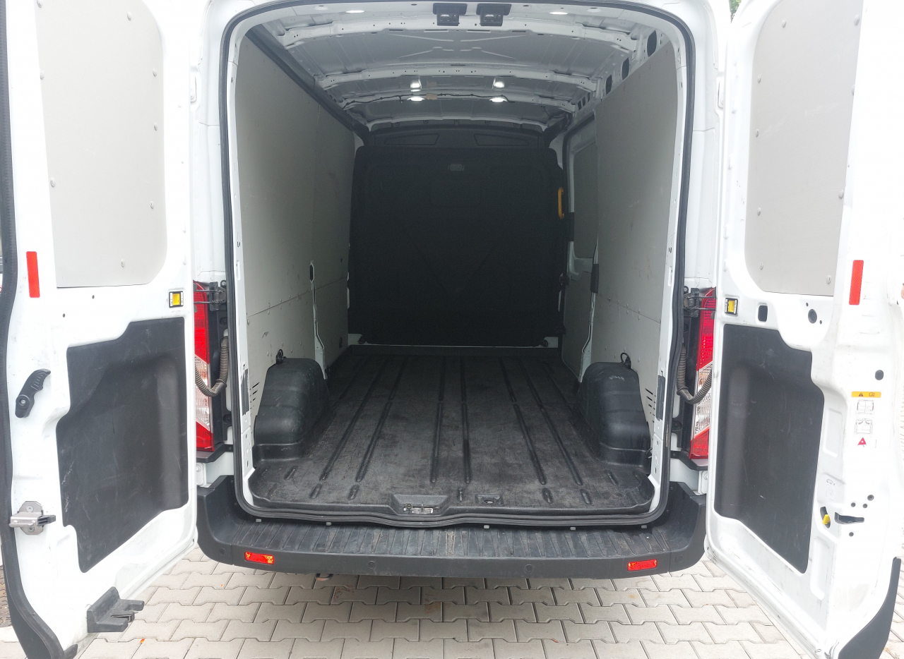 Ford Transit 2.0 TDCi 350 LWB Trend RWD