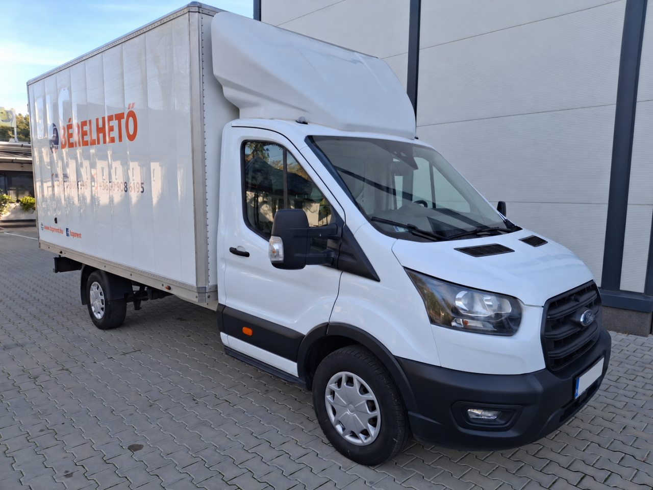 Ford Transit (platós dobozos)